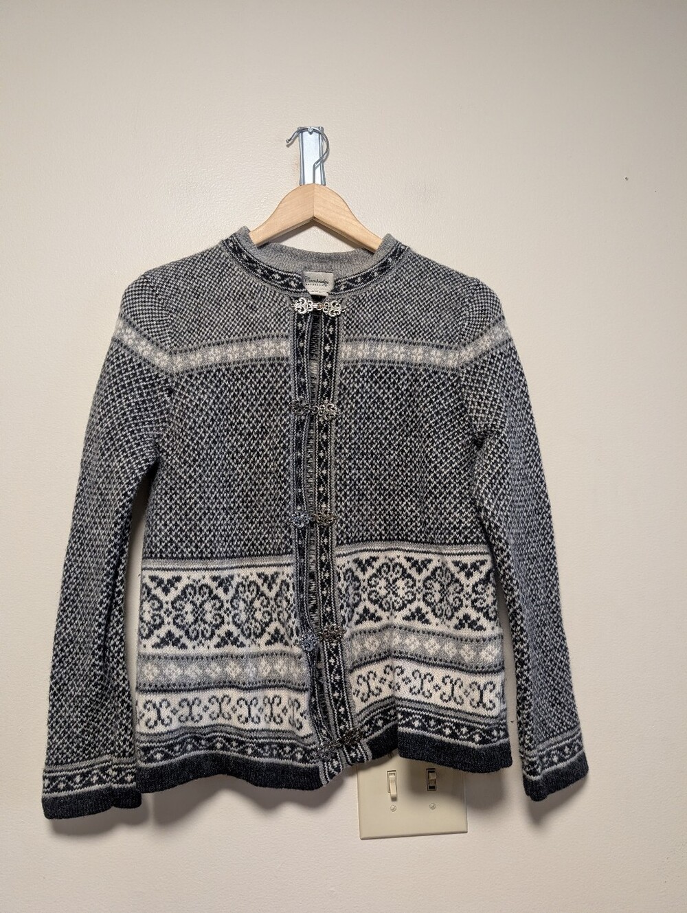 Cambridge Dry Goods 100% Wool Nordic Fair Isle Cardigan Sweater Medium
